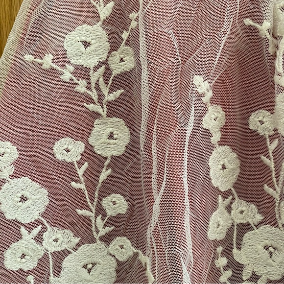 Layered Floral Mesh Lace Tank Top - Size S - Picture 10 of 16